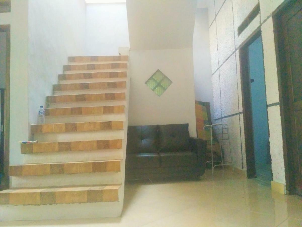 Homestay Bumi Asri III Cikutra Bandung Exteriör bild