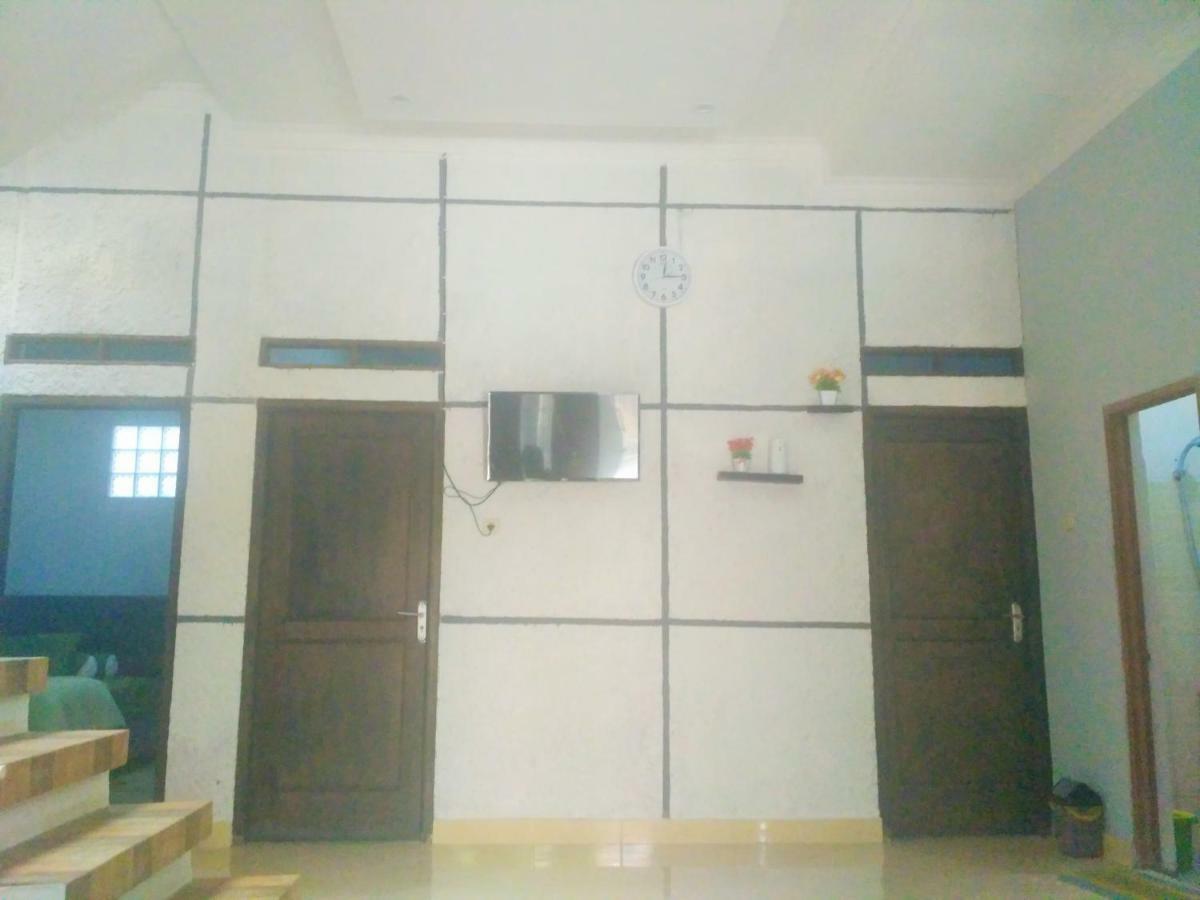 Homestay Bumi Asri III Cikutra Bandung Exteriör bild